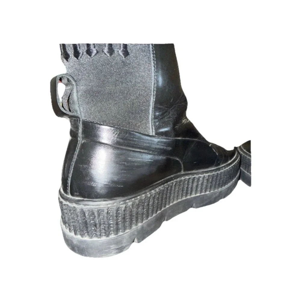 Fenty x PUMA Rihanna Platform Chelsea Sneaker Boots Size 9.5 Womens Black Used - Picture 5 of 8